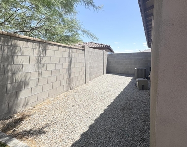 20626 W Ormondo Way - Photo Thumbnail 22