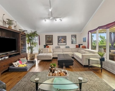 905 Crowley Road - Photo Thumbnail 17