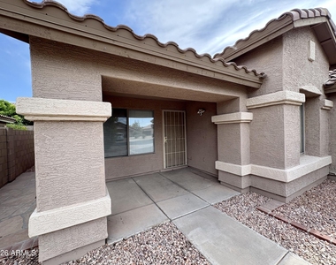 8556 W Carol Avenue - Photo Thumbnail 3