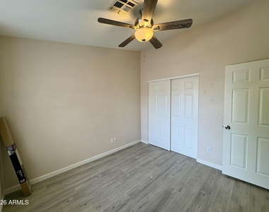 8556 W Carol Avenue - Photo Thumbnail 30