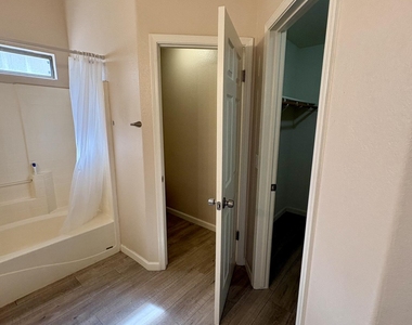 8556 W Carol Avenue - Photo Thumbnail 22