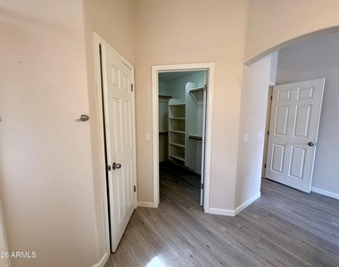 8556 W Carol Avenue - Photo Thumbnail 23