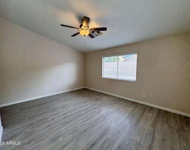 8556 W Carol Avenue - Photo Thumbnail 20