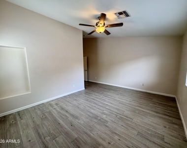 8556 W Carol Avenue - Photo Thumbnail 19