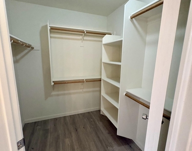 8556 W Carol Avenue - Photo Thumbnail 24