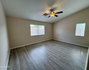 8556 W Carol Avenue - Photo Thumbnail 17