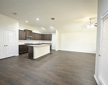 260 Old Wichita Trail - Photo Thumbnail 12