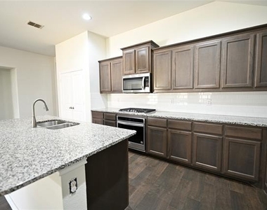 260 Old Wichita Trail - Photo Thumbnail 11
