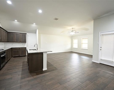 260 Old Wichita Trail - Photo Thumbnail 2