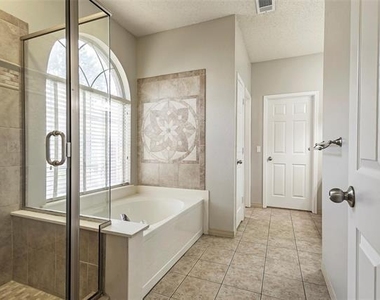 7611 Cordova Drive - Photo Thumbnail 12