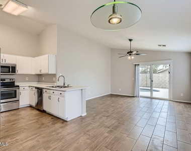 8551 W Carol Avenue - Photo Thumbnail 2