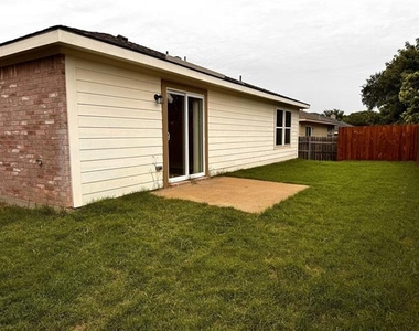 1721 Southridge Lane - Photo Thumbnail 22