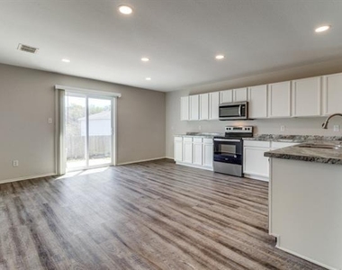 1721 Southridge Lane - Photo Thumbnail 6