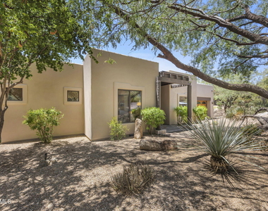 3105 E Arroyo Hondo Road - Photo Thumbnail 6