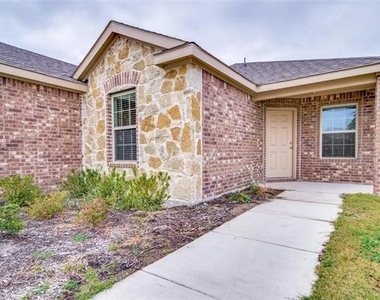 1512 Wild Rye Circle - Photo Thumbnail 3