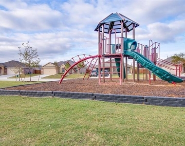 1512 Wild Rye Circle - Photo Thumbnail 24