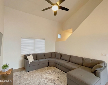 8144 W Beck Lane - Photo Thumbnail 3