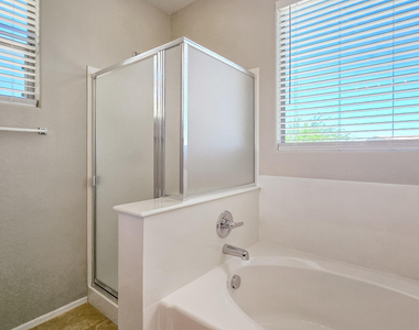 17878 W Desert Wind Drive - Photo Thumbnail 24