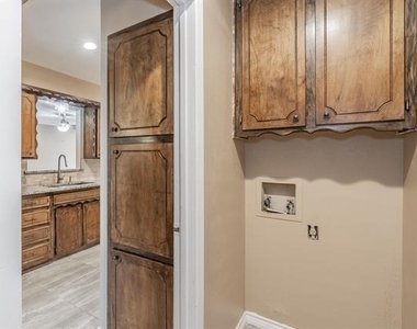 2863 Hitson Lane - Photo Thumbnail 36