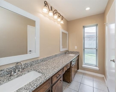 2863 Hitson Lane - Photo Thumbnail 39