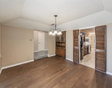 2863 Hitson Lane - Photo Thumbnail 17
