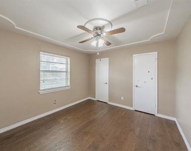 2863 Hitson Lane - Photo Thumbnail 34