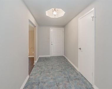 2863 Hitson Lane - Photo Thumbnail 13