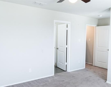 6325 Longhorn Herd Lane - Photo Thumbnail 33