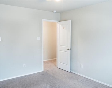 6325 Longhorn Herd Lane - Photo Thumbnail 27