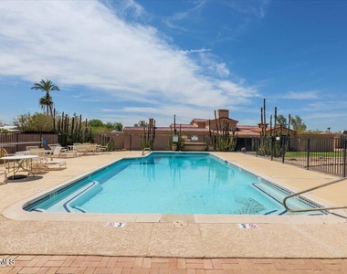 5702 E Camelback Road - Photo Thumbnail 18