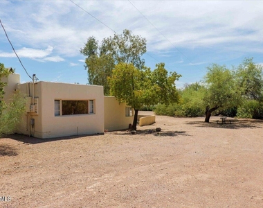 5702 E Camelback Road - Photo Thumbnail 27