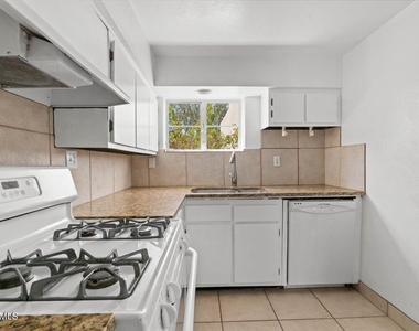5702 E Camelback Road - Photo Thumbnail 13