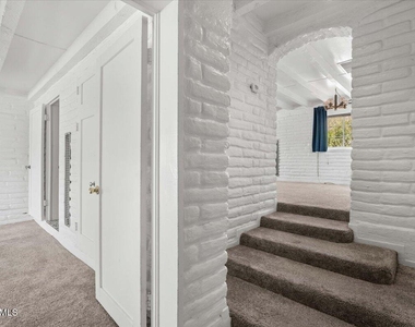 5702 E Camelback Road - Photo Thumbnail 2