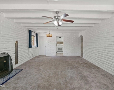 5702 E Camelback Road - Photo Thumbnail 17