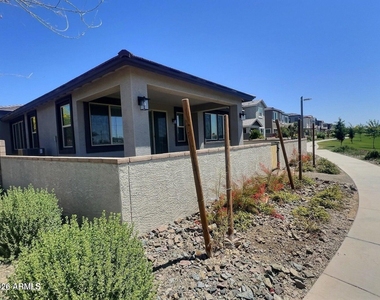 9345 E Solina Avenue - Photo Thumbnail 8