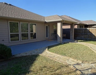 2805 Leslie Lane - Photo Thumbnail 15