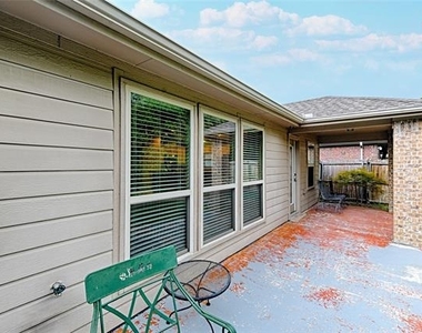 2805 Leslie Lane - Photo Thumbnail 26