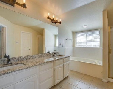 3324 Windchase Drive - Photo Thumbnail 13