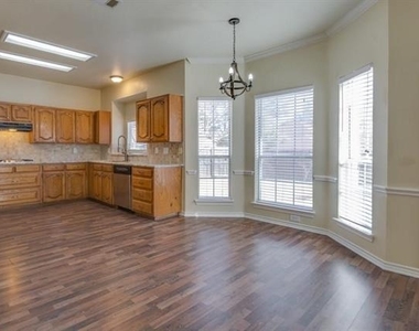 3324 Windchase Drive - Photo Thumbnail 8