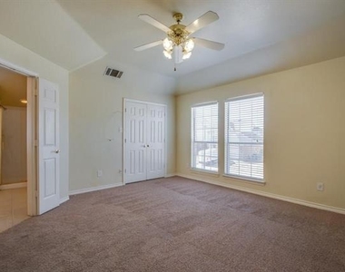 3324 Windchase Drive - Photo Thumbnail 11