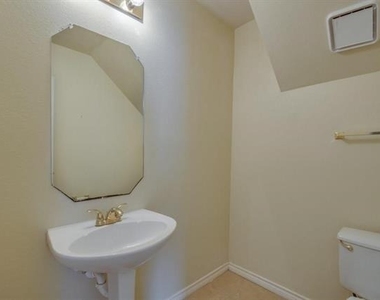 3324 Windchase Drive - Photo Thumbnail 21