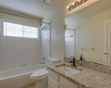 3324 Windchase Drive - Photo Thumbnail 20