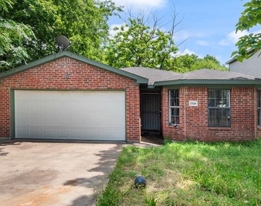 2526 Exeter Avenue - Photo Thumbnail 5