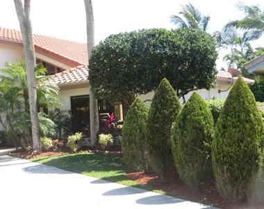 5730 Vista Linda Lane - Photo Thumbnail 12