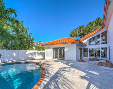5730 Vista Linda Lane - Photo Thumbnail 35