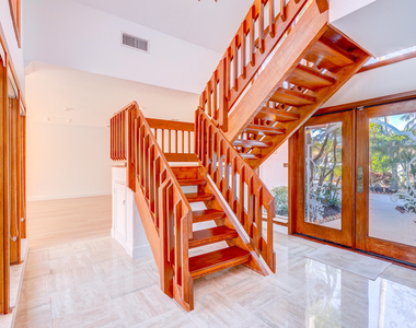 5730 Vista Linda Lane - Photo Thumbnail 32