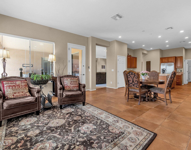 1715 W Ainsworth Drive - Photo Thumbnail 13