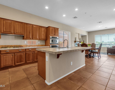 1715 W Ainsworth Drive - Photo Thumbnail 19