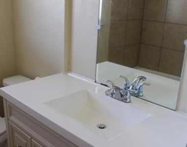110 E Vanston Lane - Photo Thumbnail 13