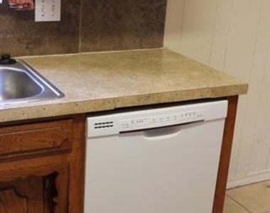 110 E Vanston Lane - Photo Thumbnail 7